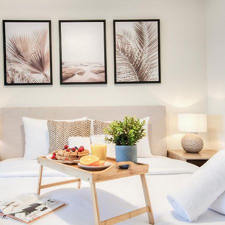 Calm Studio At Sky Gardens Difc By Deluxe Holiday Homes 두바이 외부 사진